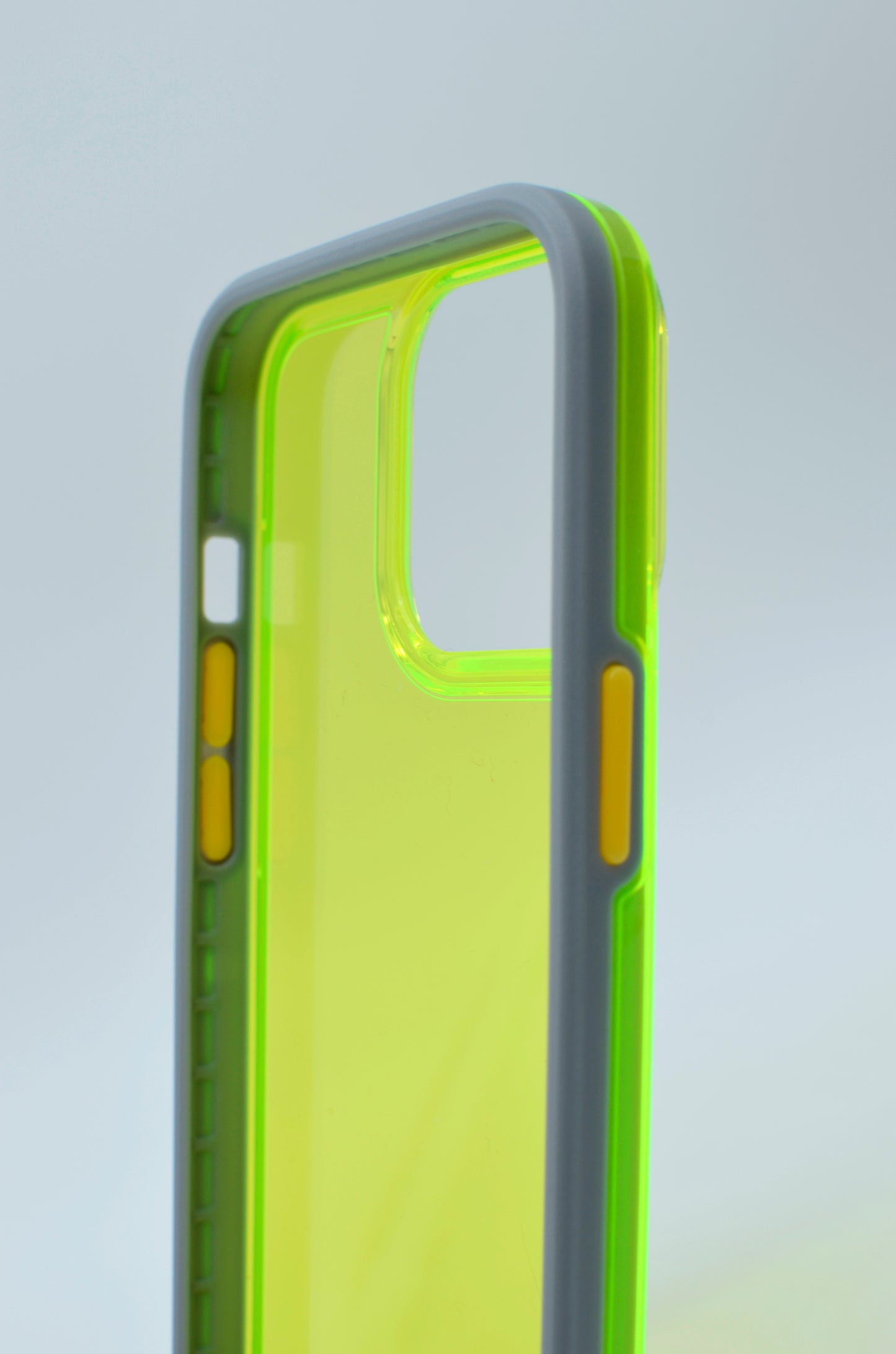 Funda protectora de alto impacto neón para iPhone